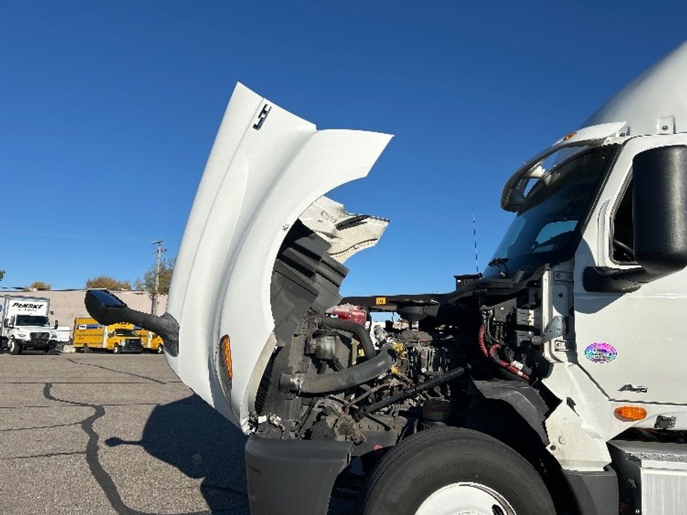 Day Cab Tractor-Heavy Duty Tractors-International-2019-LT625-Warren-MI-756,440\n\t\tmiles-$ 20,000 - Image 16