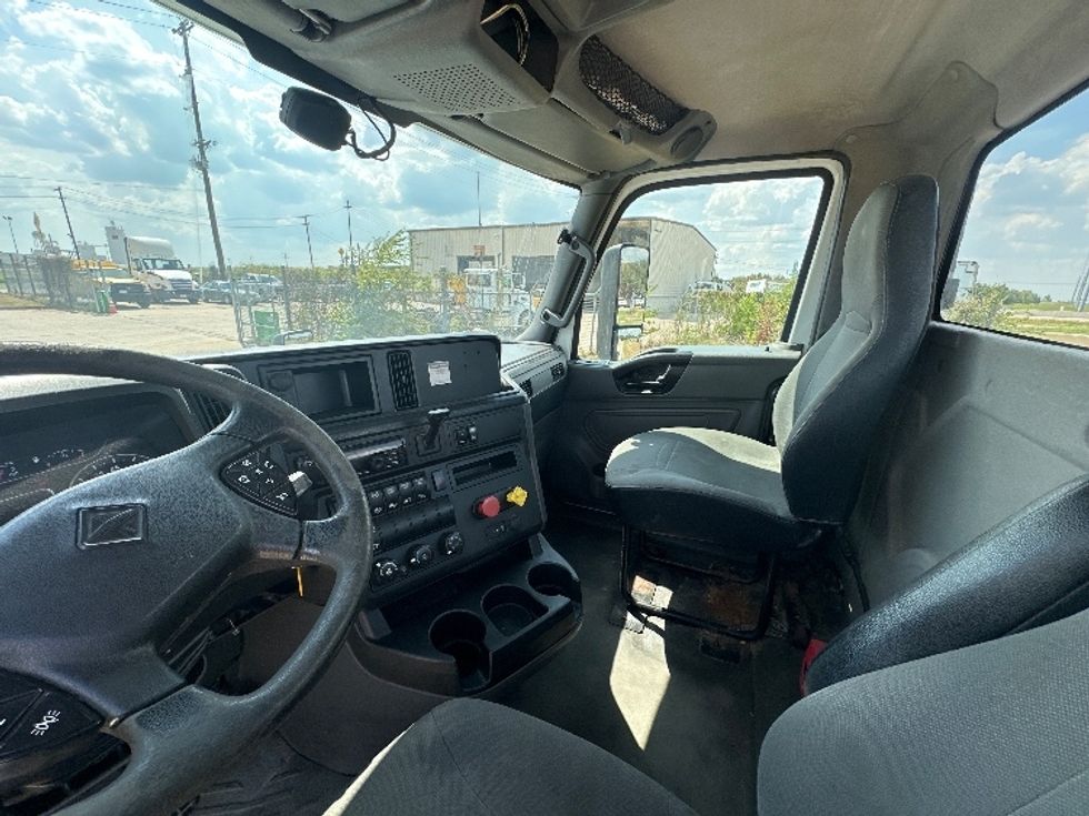 Day Cab Tractor-Heavy Duty Tractors-International-2019-LT625-Waxahachie-TX-374,650\n\t\tmiles-$ 27,000 - Image 10