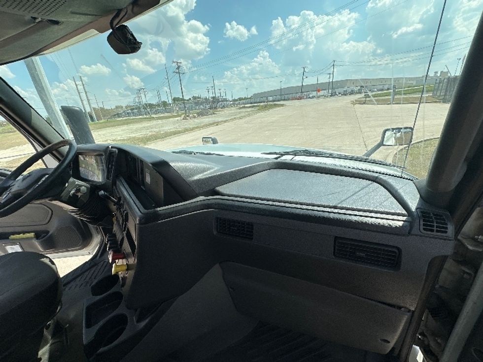 Day Cab Tractor-Heavy Duty Tractors-International-2019-LT625-Waxahachie-TX-374,650\n\t\tmiles-$ 27,000 - Image 13