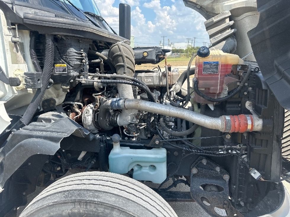 Day Cab Tractor-Heavy Duty Tractors-International-2019-LT625-Waxahachie-TX-374,650\n\t\tmiles-$ 27,000 - Image 15