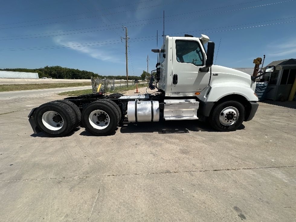 Day Cab Tractor-Heavy Duty Tractors-International-2019-LT625-Waxahachie-TX-445,897\n\t\tmiles-$ 24,500 - Image 8