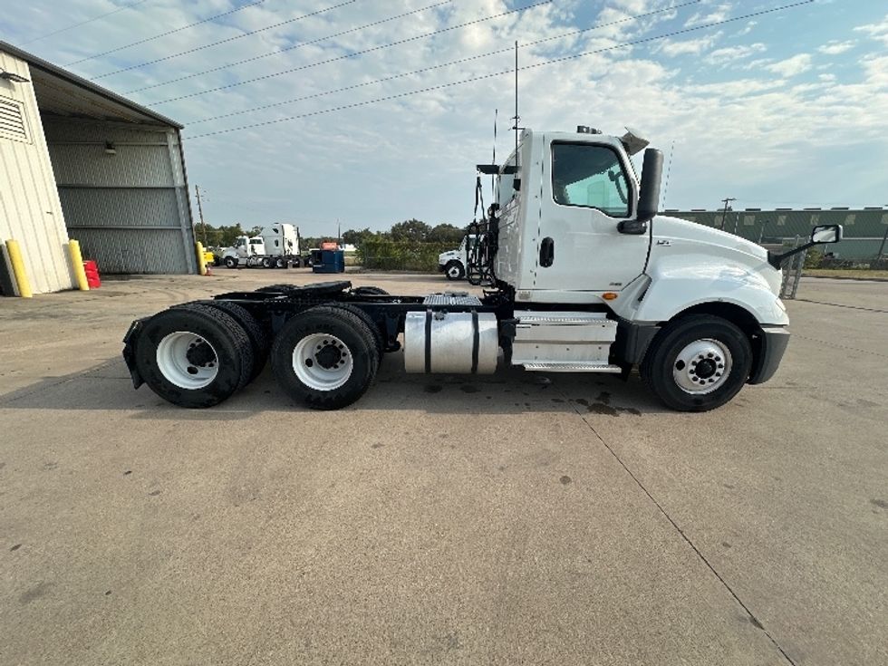 Day Cab Tractor-Heavy Duty Tractors-International-2019-LT625-Waxahachie-TX-555,055\n\t\tmiles-$ 22,750 - Image 8