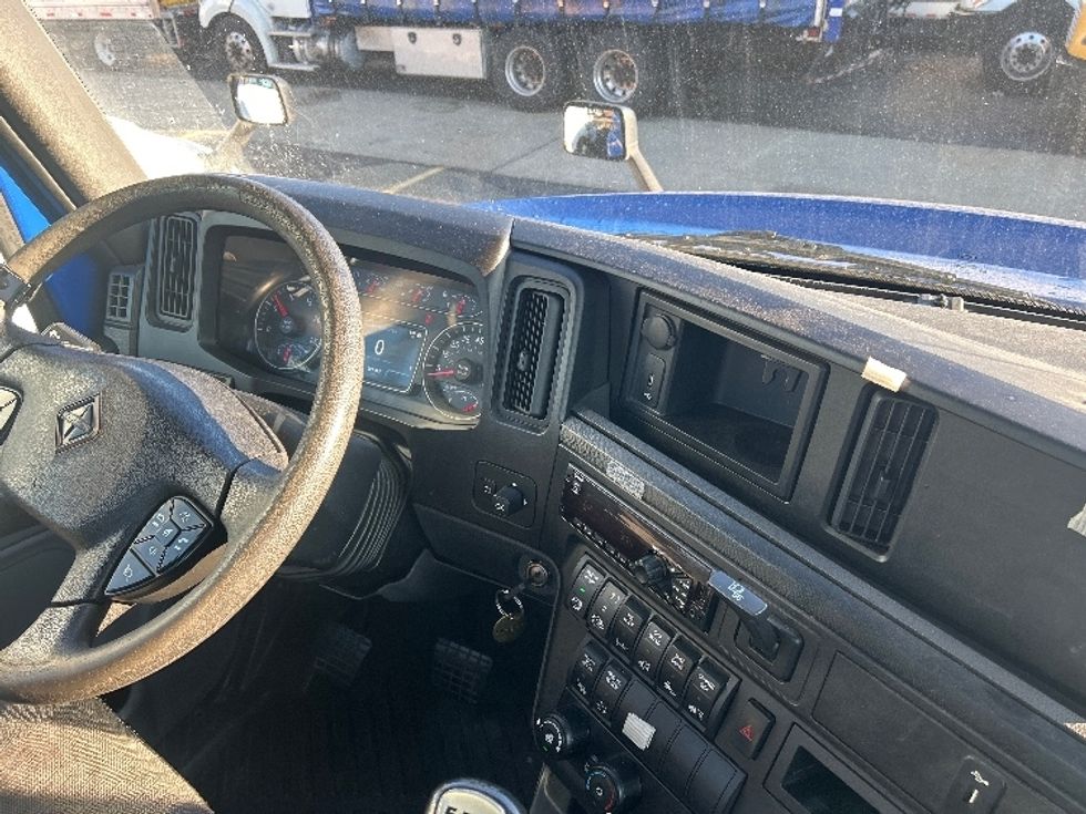 Day Cab Tractor-Heavy Duty Tractors-International-2019-LT625-West Babylon-NY-289,615\n\t\tmiles-$ 35,000 - Image 14