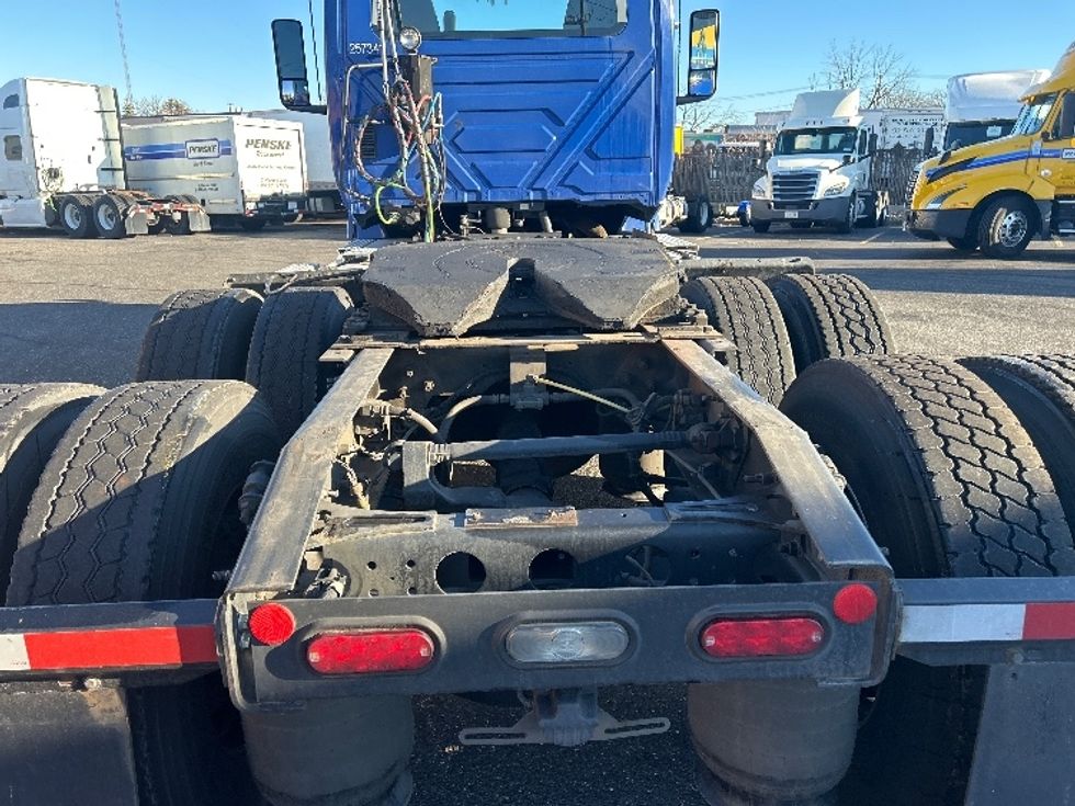 Day Cab Tractor-Heavy Duty Tractors-International-2019-LT625-West Babylon-NY-289,615\n\t\tmiles-$ 35,000 - Image 6