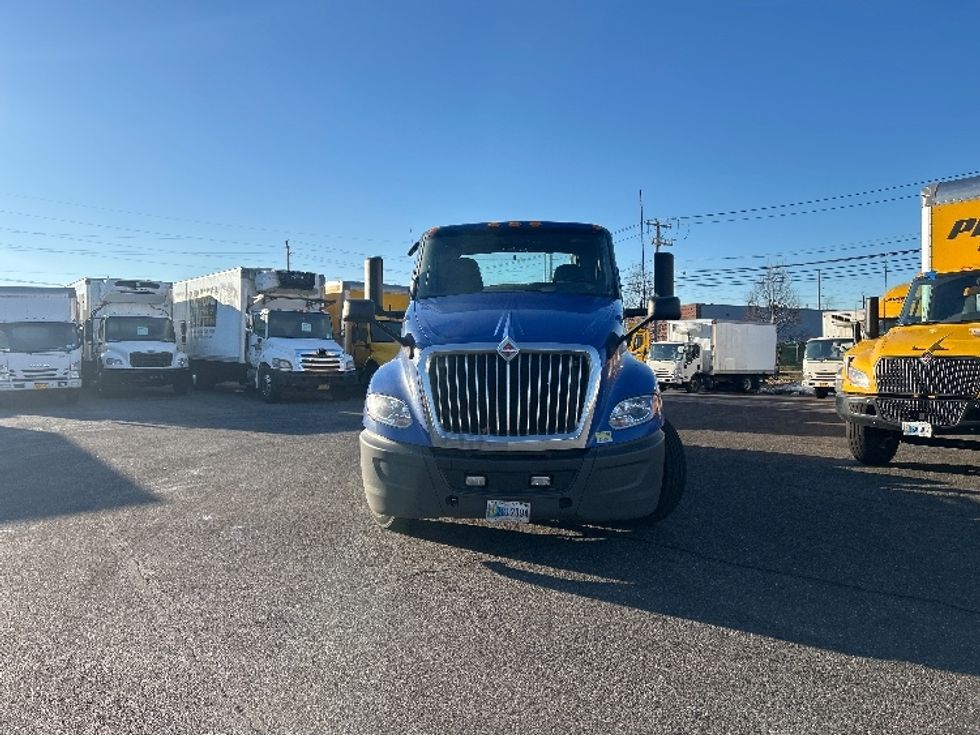 Day Cab Tractor-Heavy Duty Tractors-International-2019-LT625-West Babylon-NY-396,244\n\t\tmiles-$ 29,500 - Image 2