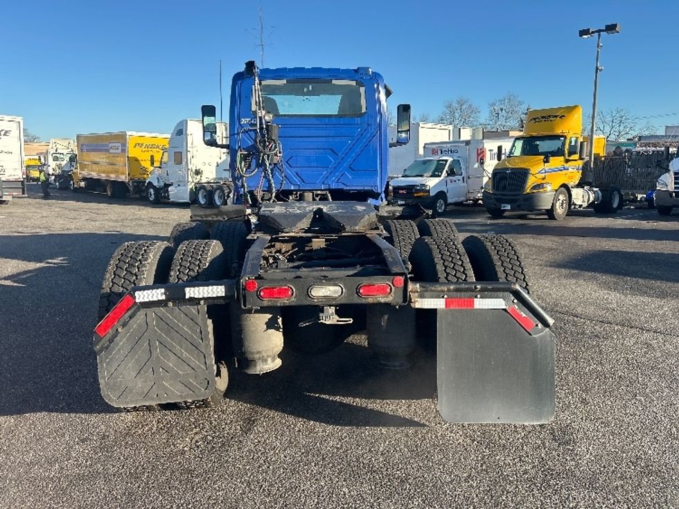 Day Cab Tractor-Heavy Duty Tractors-International-2019-LT625-West Babylon-NY-396,244\n\t\tmiles-$ 29,500 - Image 6