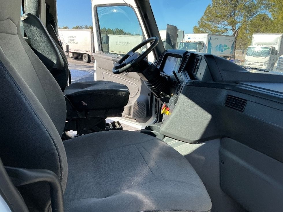 Day Cab Tractor-Heavy Duty Tractors-International-2019-LT625-West Columbia-SC-342,613\n\t\tmiles-$ 29,500 - Image 14