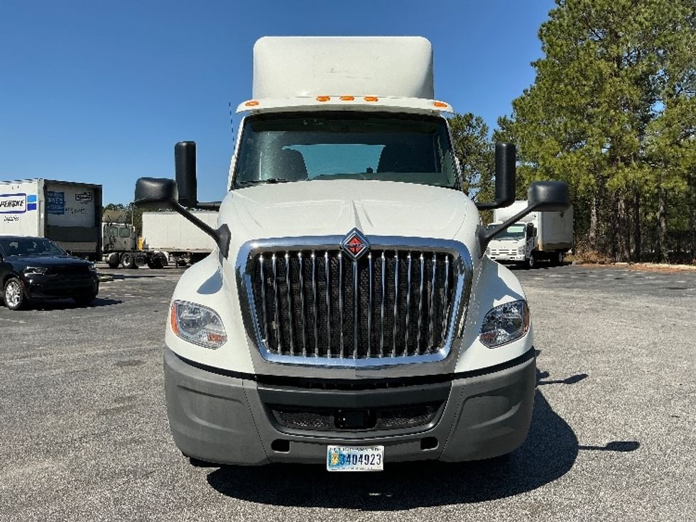 Day Cab Tractor-Heavy Duty Tractors-International-2019-LT625-West Columbia-SC-377,721\n\t\tmiles-$ 26,250 - Image 2