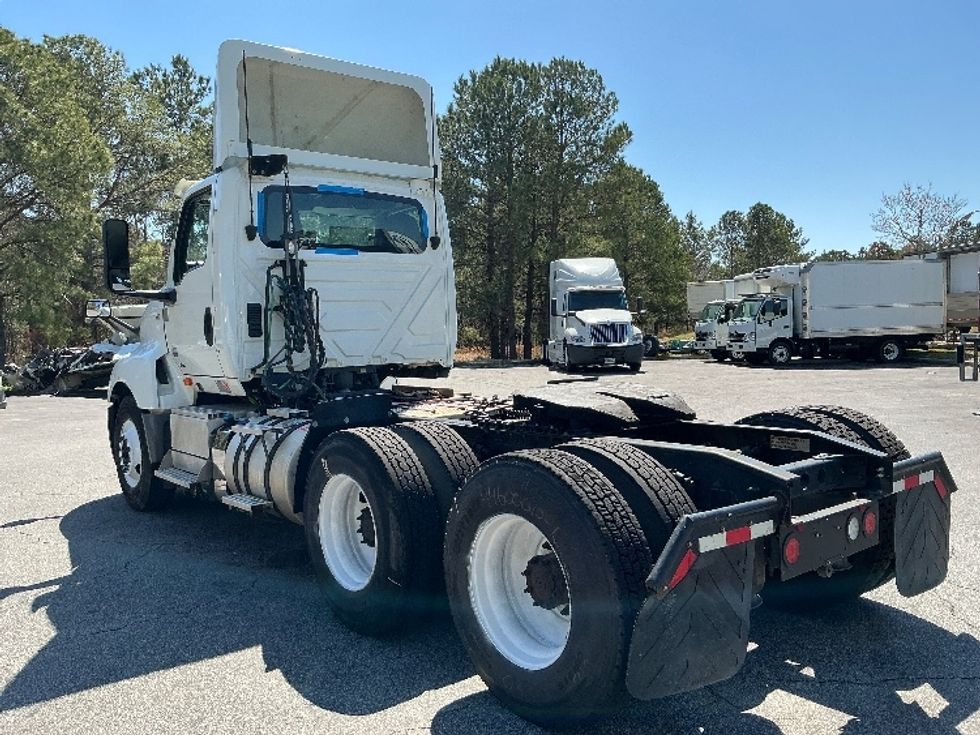 Day Cab Tractor-Heavy Duty Tractors-International-2019-LT625-West Columbia-SC-377,721\n\t\tmiles-$ 26,250 - Image 5