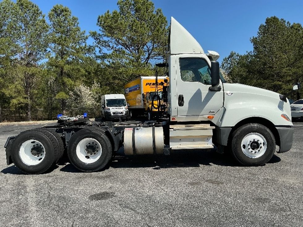 Day Cab Tractor-Heavy Duty Tractors-International-2019-LT625-West Columbia-SC-377,721\n\t\tmiles-$ 26,250 - Image 8