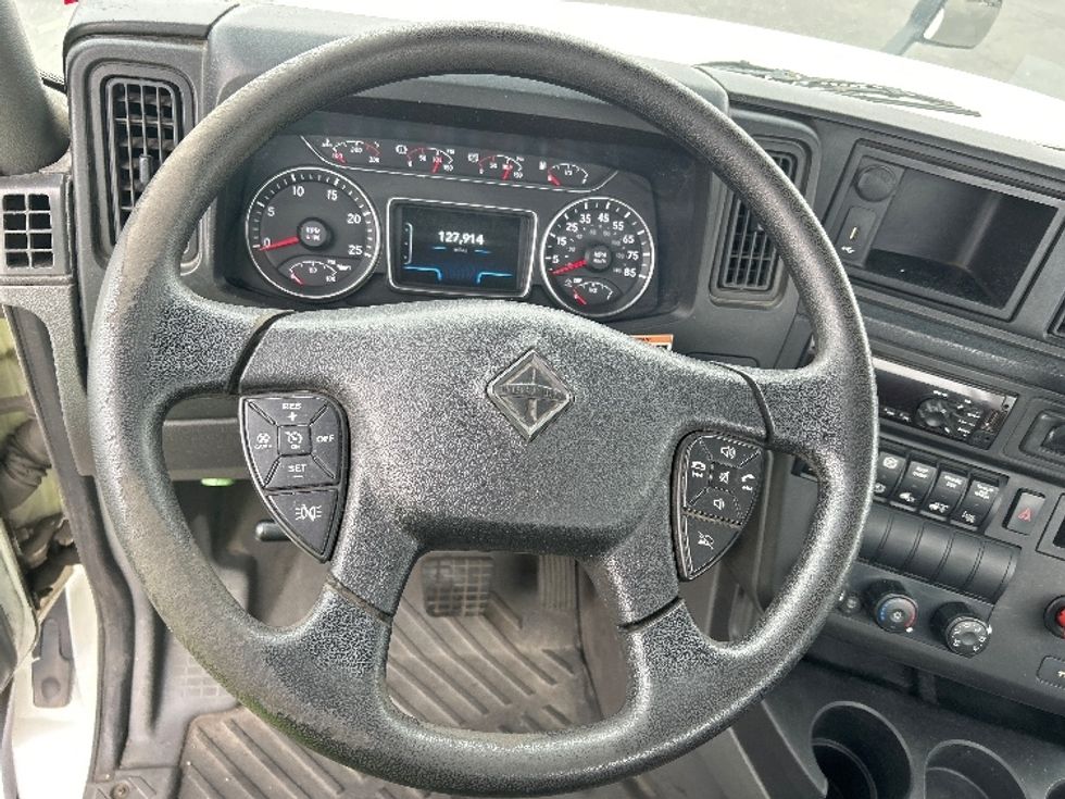 Day Cab Tractor-Heavy Duty Tractors-International-2019-LT625-West Sacramento-CA-128,290\n\t\tmiles-$ 31,250 - Image 11