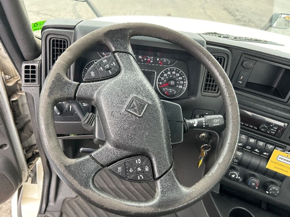 Day Cab Tractor-Heavy Duty Tractors-International-2019-LT625-West Sacramento-CA-187,807\n\t\tmiles-$ 27,500 - Image 11