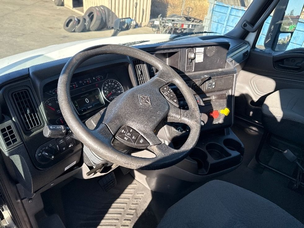 Day Cab Tractor-Heavy Duty Tractors-International-2019-LT625-West Sacramento-CA-206,561\n\t\tmiles-$ 31,250 - Image 10