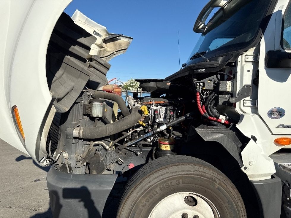 Day Cab Tractor-Heavy Duty Tractors-International-2019-LT625-West Sacramento-CA-206,561\n\t\tmiles-$ 31,250 - Image 16