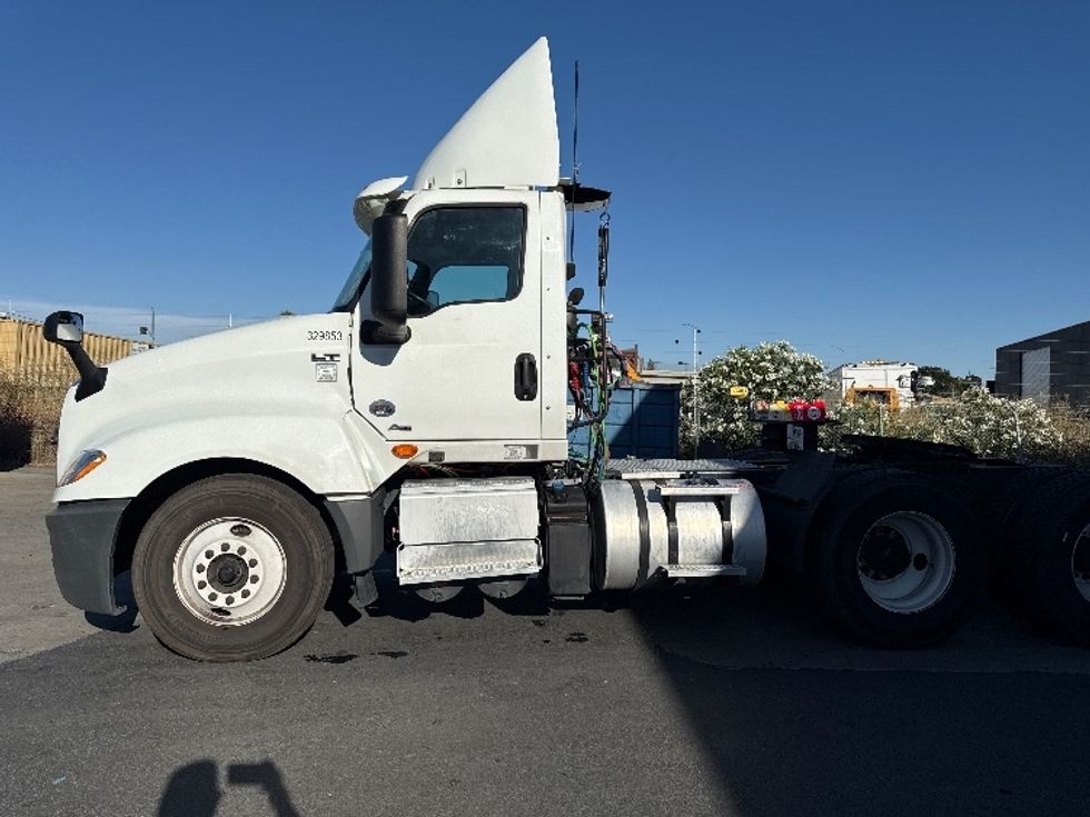 Day Cab Tractor-Heavy Duty Tractors-International-2019-LT625-West Sacramento-CA-206,561\n\t\tmiles-$ 31,250 - Image 4