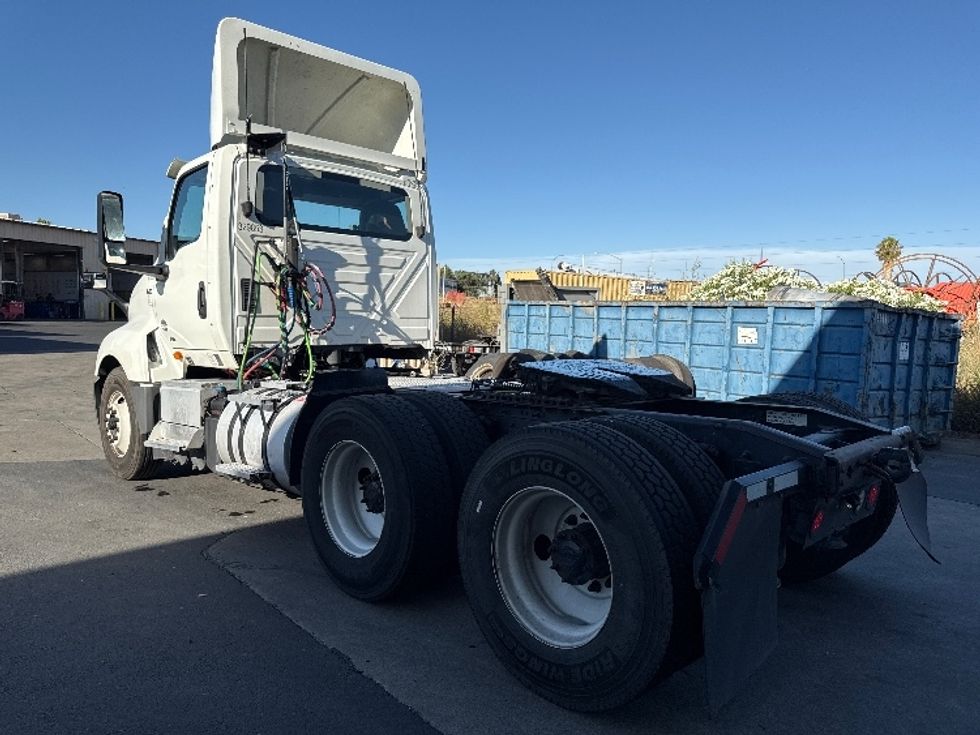 Day Cab Tractor-Heavy Duty Tractors-International-2019-LT625-West Sacramento-CA-206,561\n\t\tmiles-$ 31,250 - Image 5