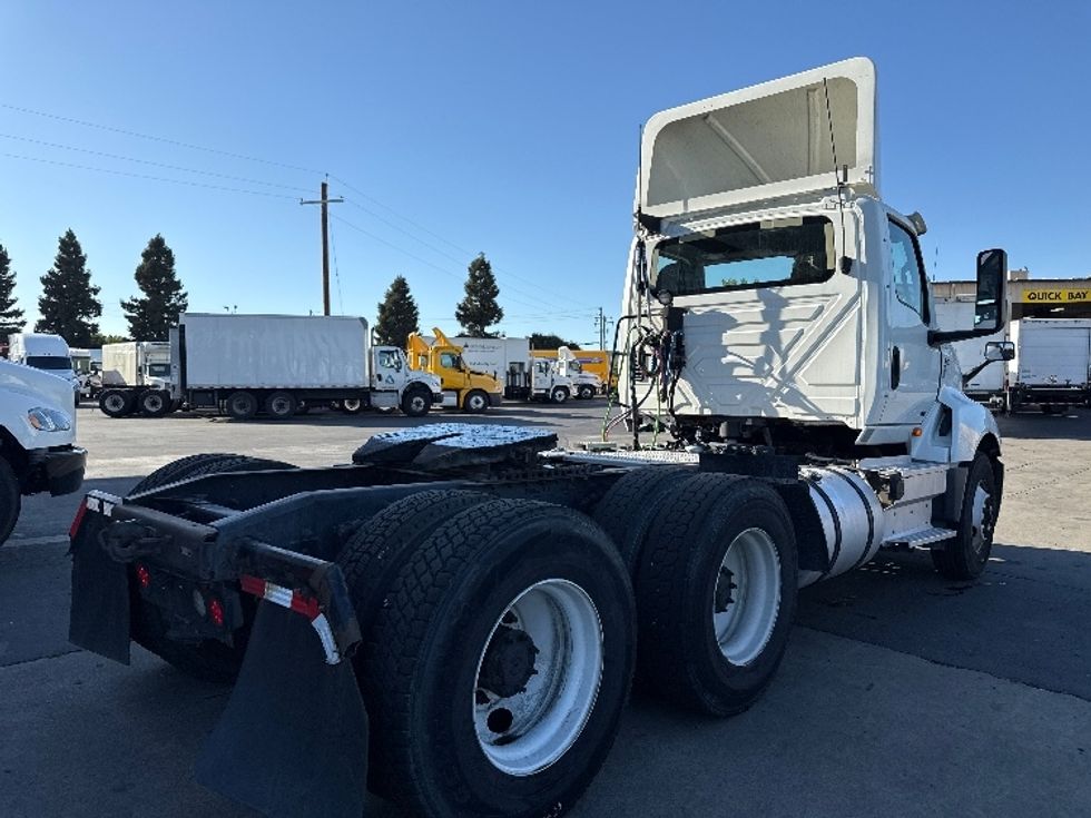 Day Cab Tractor-Heavy Duty Tractors-International-2019-LT625-West Sacramento-CA-206,561\n\t\tmiles-$ 31,250 - Image 7