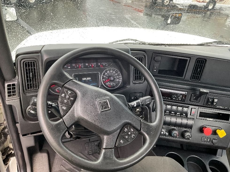 Day Cab Tractor-Heavy Duty Tractors-International-2019-LT625-West Sacramento-CA-235,204\n\t\tmiles-$ 36,000 - Image 11