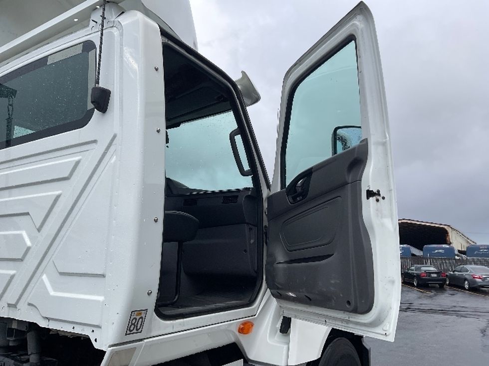 Day Cab Tractor-Heavy Duty Tractors-International-2019-LT625-West Sacramento-CA-235,204\n\t\tmiles-$ 36,000 - Image 12