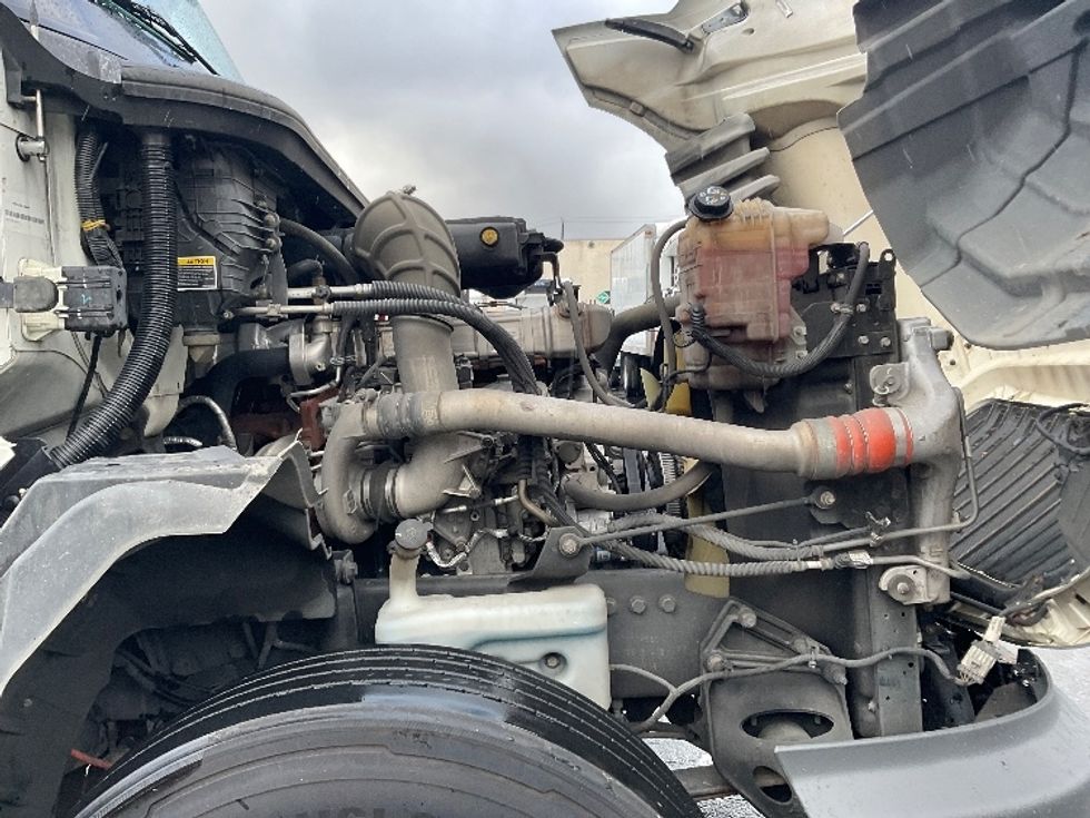 Day Cab Tractor-Heavy Duty Tractors-International-2019-LT625-West Sacramento-CA-235,204\n\t\tmiles-$ 36,000 - Image 15