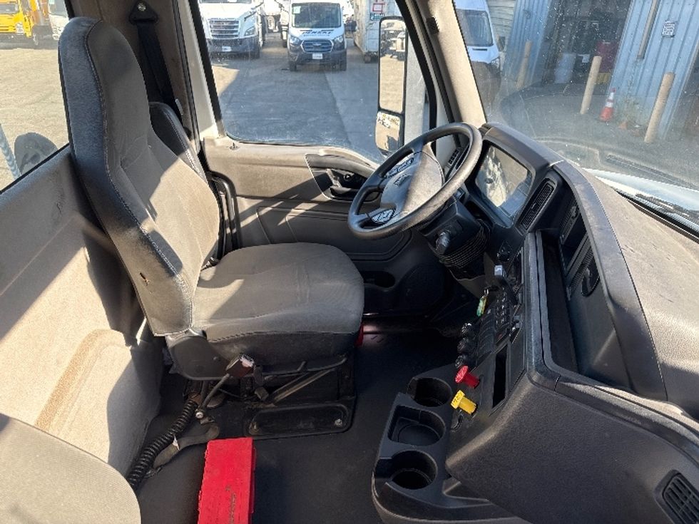 Day Cab Tractor-Heavy Duty Tractors-International-2019-LT625-West Sacramento-CA-253,810\n\t\tmiles-$ 30,250 - Image 14