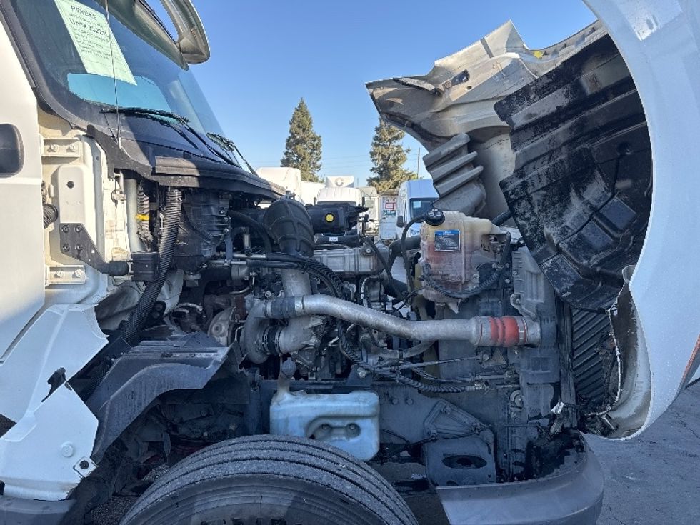 Day Cab Tractor-Heavy Duty Tractors-International-2019-LT625-West Sacramento-CA-253,810\n\t\tmiles-$ 30,250 - Image 15