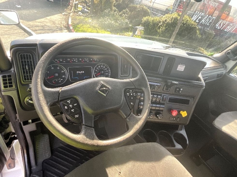 Day Cab Tractor-Heavy Duty Tractors-International-2019-LT625-West Sacramento-CA-276,413\n\t\tmiles-$ 39,250 - Image 10