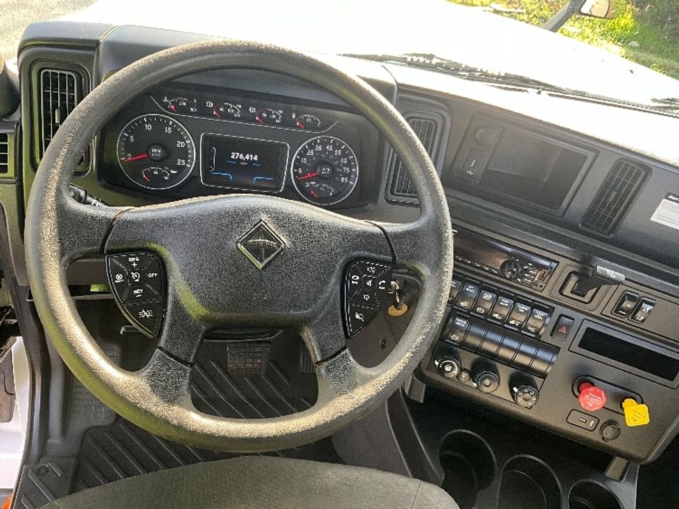 Day Cab Tractor-Heavy Duty Tractors-International-2019-LT625-West Sacramento-CA-276,413\n\t\tmiles-$ 39,250 - Image 11