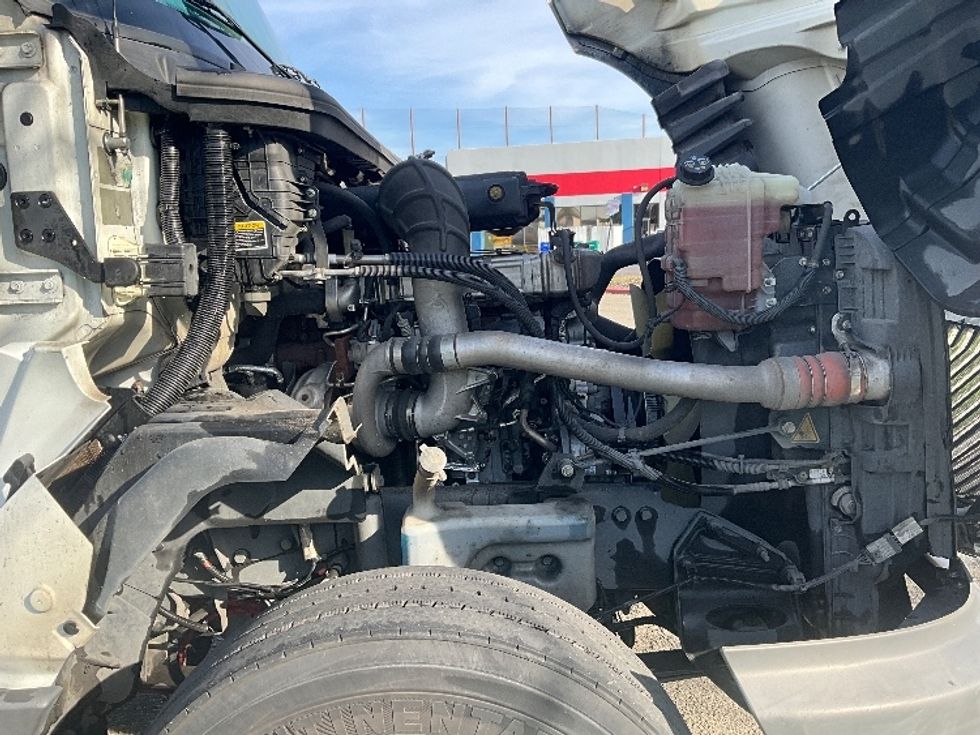 Day Cab Tractor-Heavy Duty Tractors-International-2019-LT625-West Sacramento-CA-276,413\n\t\tmiles-$ 39,250 - Image 15