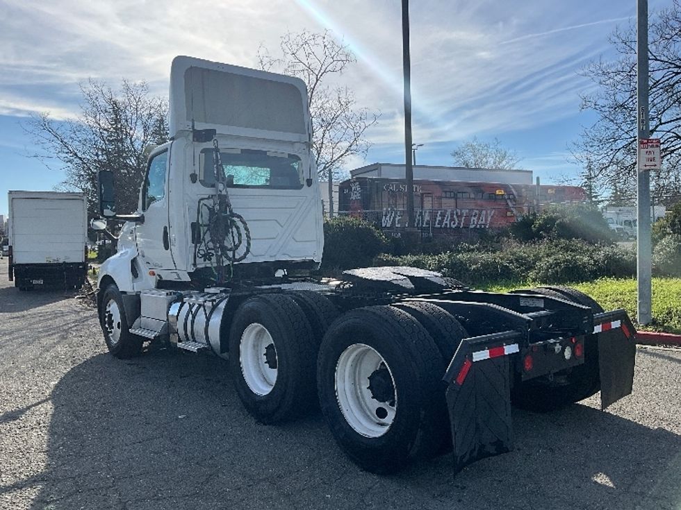 Day Cab Tractor-Heavy Duty Tractors-International-2019-LT625-West Sacramento-CA-276,413\n\t\tmiles-$ 39,250 - Image 5