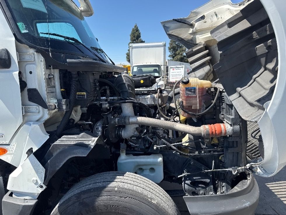 Day Cab Tractor-Heavy Duty Tractors-International-2019-LT625-West Sacramento-CA-282,111\n\t\tmiles-$ 32,500 - Image 15
