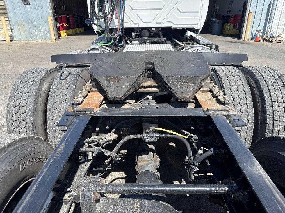 Day Cab Tractor-Heavy Duty Tractors-International-2019-LT625-West Sacramento-CA-282,111\n\t\tmiles-$ 32,500 - Image 6