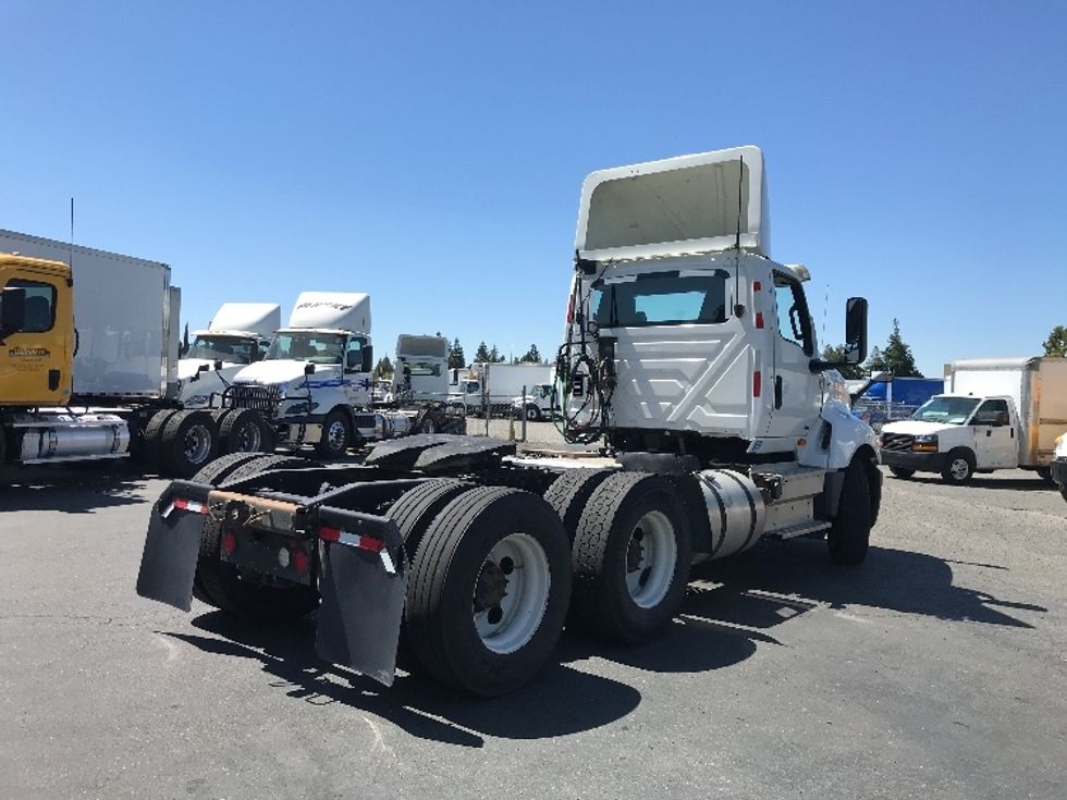 Day Cab Tractor-Heavy Duty Tractors-International-2019-LT625-West Sacramento-CA-293,652\n\t\tmiles-$ 32,000 - Image 7