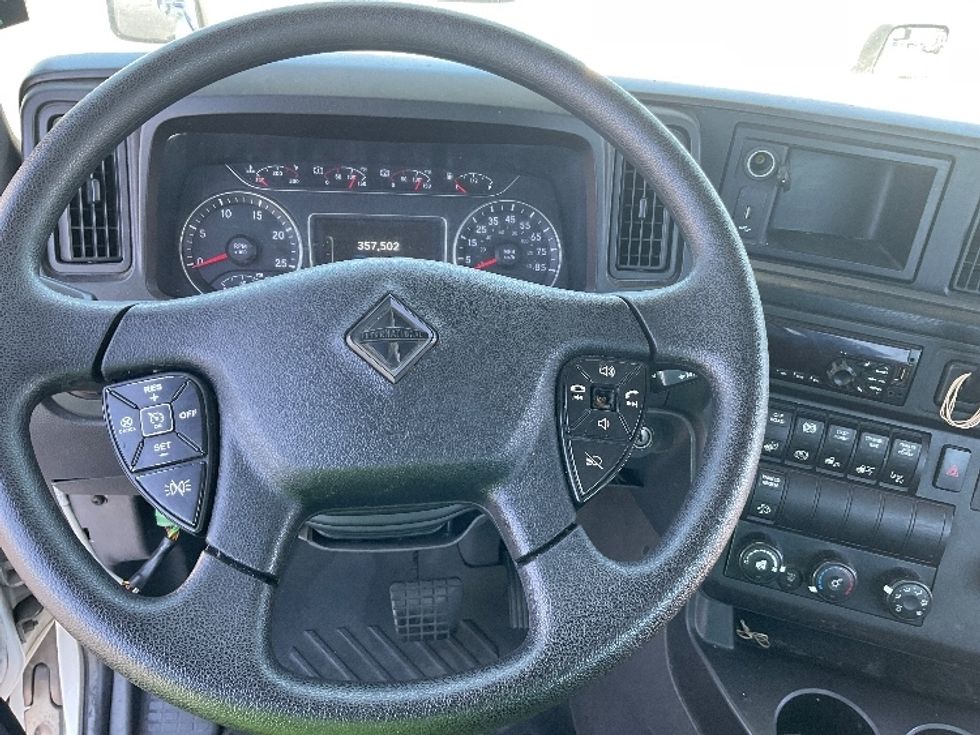 Day Cab Tractor-Heavy Duty Tractors-International-2019-LT625-West Sacramento-CA-357,502\n\t\tmiles-$ 27,250 - Image 11