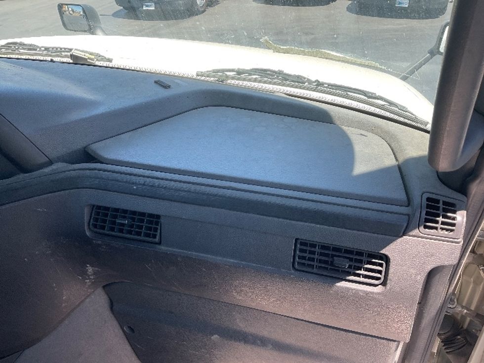 Day Cab Tractor-Heavy Duty Tractors-International-2019-LT625-West Sacramento-CA-357,502\n\t\tmiles-$ 27,250 - Image 13