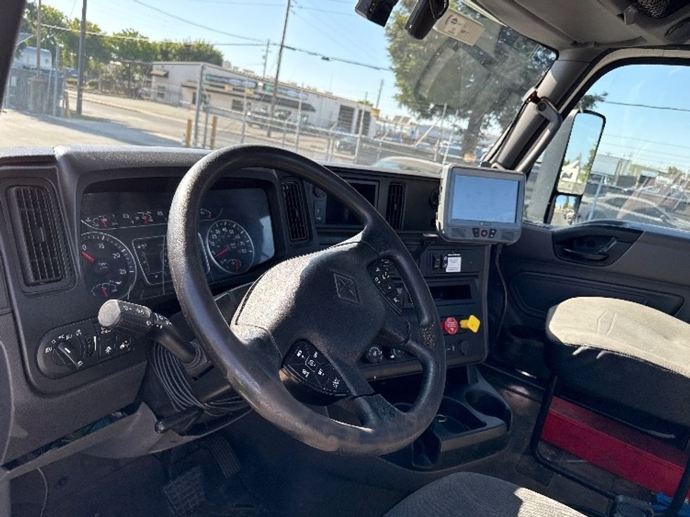 Day Cab Tractor-Heavy Duty Tractors-International-2019-LT625-West Sacramento-CA-389,123\n\t\tmiles-$ 25,500 - Image 10