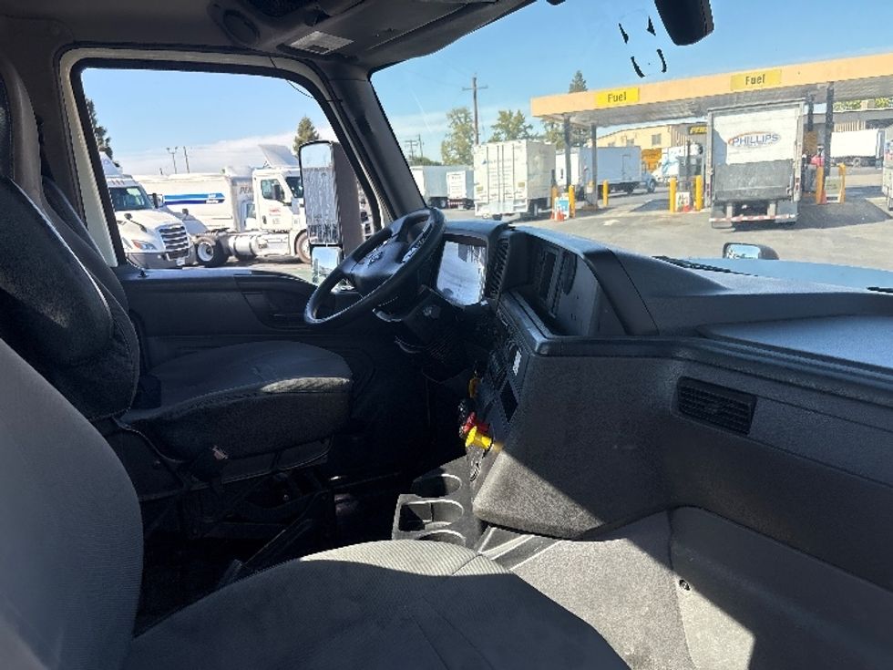 Day Cab Tractor-Heavy Duty Tractors-International-2019-LT625-West Sacramento-CA-398,622\n\t\tmiles-$ 26,250 - Image 14