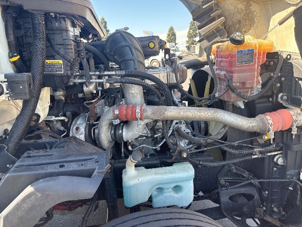 Day Cab Tractor-Heavy Duty Tractors-International-2019-LT625-West Sacramento-CA-398,622\n\t\tmiles-$ 26,250 - Image 15