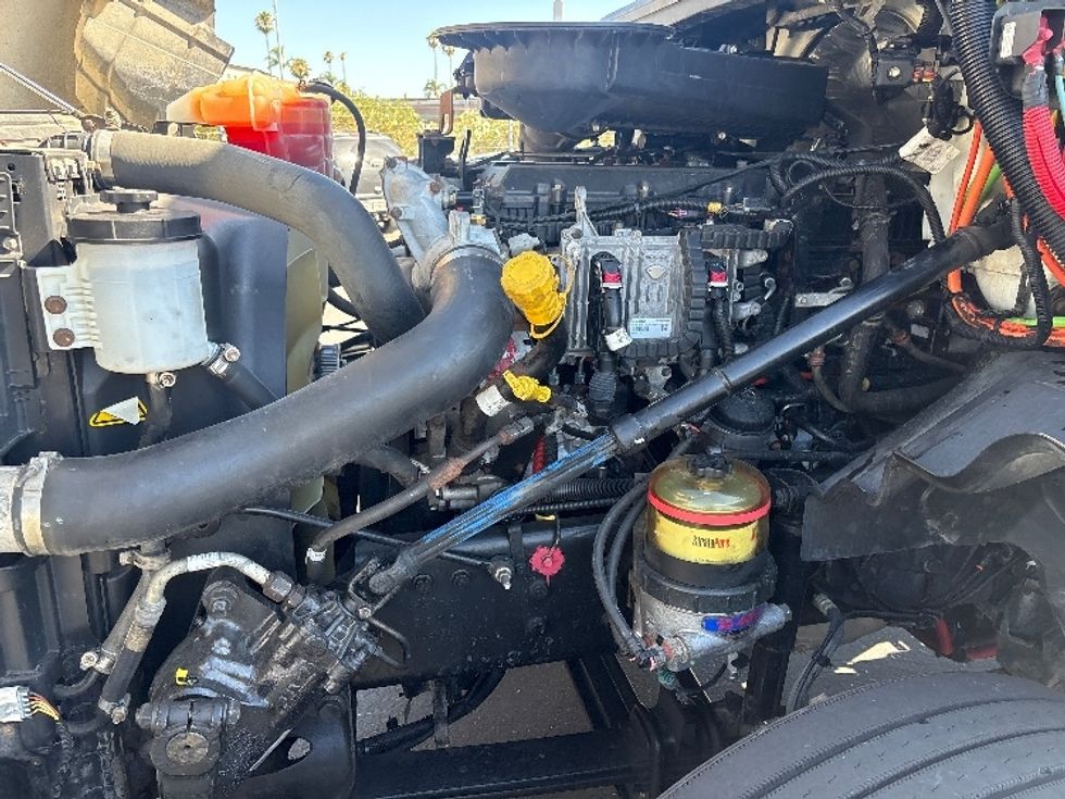 Day Cab Tractor-Heavy Duty Tractors-International-2019-LT625-West Sacramento-CA-398,622\n\t\tmiles-$ 26,250 - Image 16