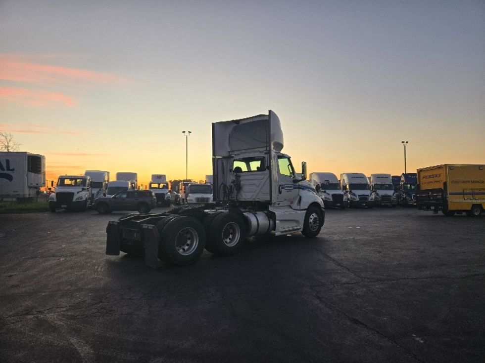 Day Cab Tractor-Heavy Duty Tractors-International-2019-LT625-West Sacramento-CA-484,754\n\t\tmiles-$ 38,750 - Image 7