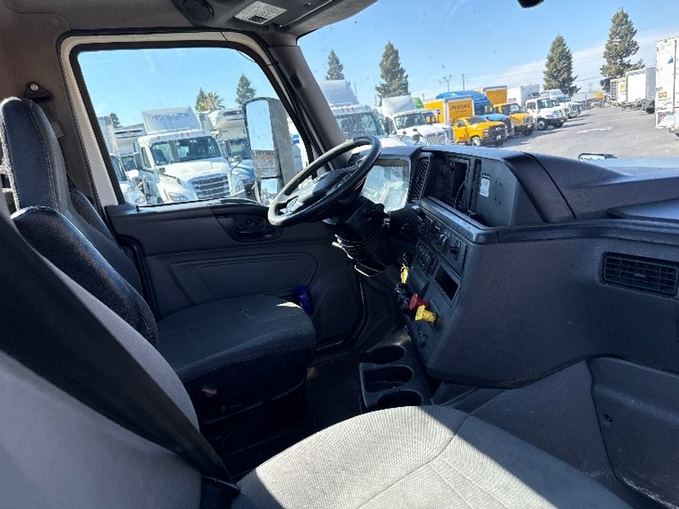 Day Cab Tractor-Heavy Duty Tractors-International-2019-LT625-West Sacramento-CA-494,908\n\t\tmiles-$ 21,750 - Image 14