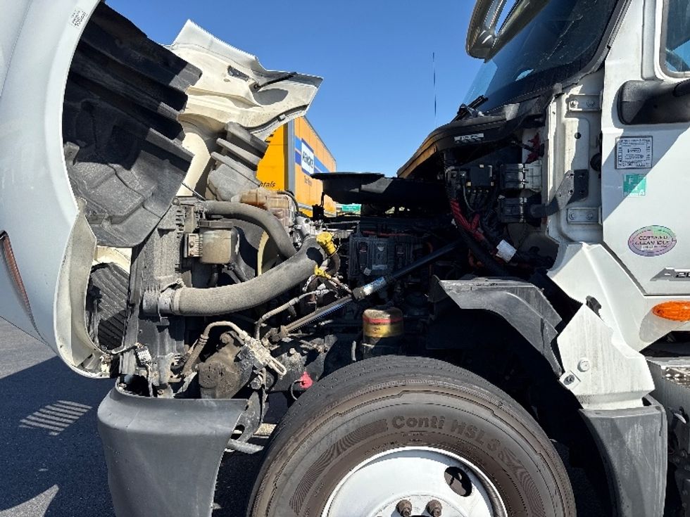 Day Cab Tractor-Heavy Duty Tractors-International-2019-LT625-West Sacramento-CA-494,908\n\t\tmiles-$ 21,750 - Image 16