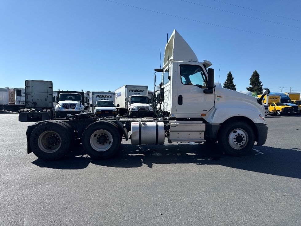 Day Cab Tractor-Heavy Duty Tractors-International-2019-LT625-West Sacramento-CA-494,908\n\t\tmiles-$ 21,750 - Image 8