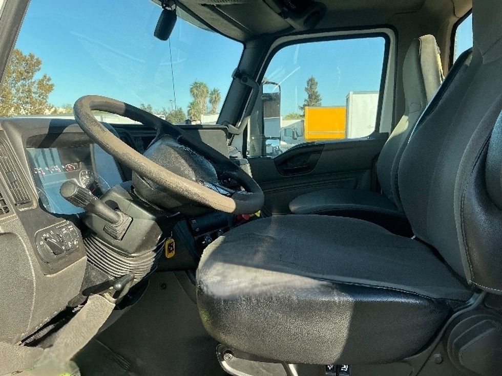 Day Cab Tractor-Heavy Duty Tractors-International-2019-LT625-West Sacramento-CA-552,365\n\t\tmiles-$ 23,250 - Image 10