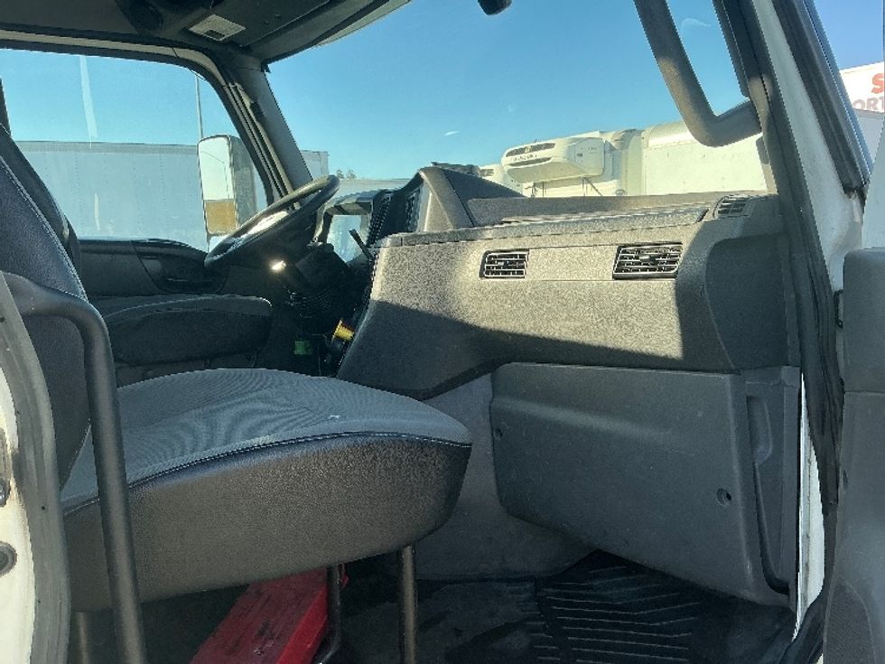 Day Cab Tractor-Heavy Duty Tractors-International-2019-LT625-West Sacramento-CA-552,365\n\t\tmiles-$ 23,250 - Image 14