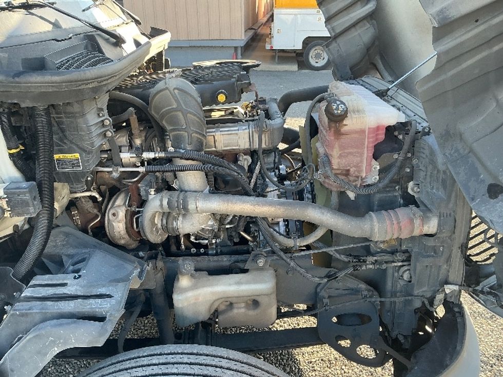 Day Cab Tractor-Heavy Duty Tractors-International-2019-LT625-West Sacramento-CA-552,365\n\t\tmiles-$ 23,250 - Image 15