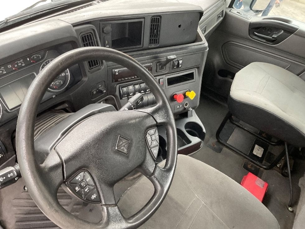 Day Cab Tractor-Heavy Duty Tractors-International-2019-LT625-West Valley City-UT-215,766\n\t\tmiles-$ 34,250 - Image 10