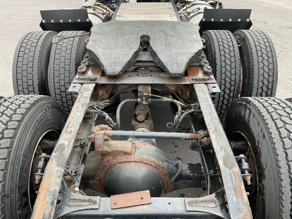 Day Cab Tractor-Heavy Duty Tractors-International-2019-LT625-West Valley City-UT-215,766\n\t\tmiles-$ 34,250 - Image 6