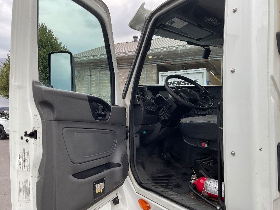 Day Cab Tractor-Heavy Duty Tractors-International-2019-LT625-West Valley City-UT-215,766\n\t\tmiles-$ 34,250 - Image 9