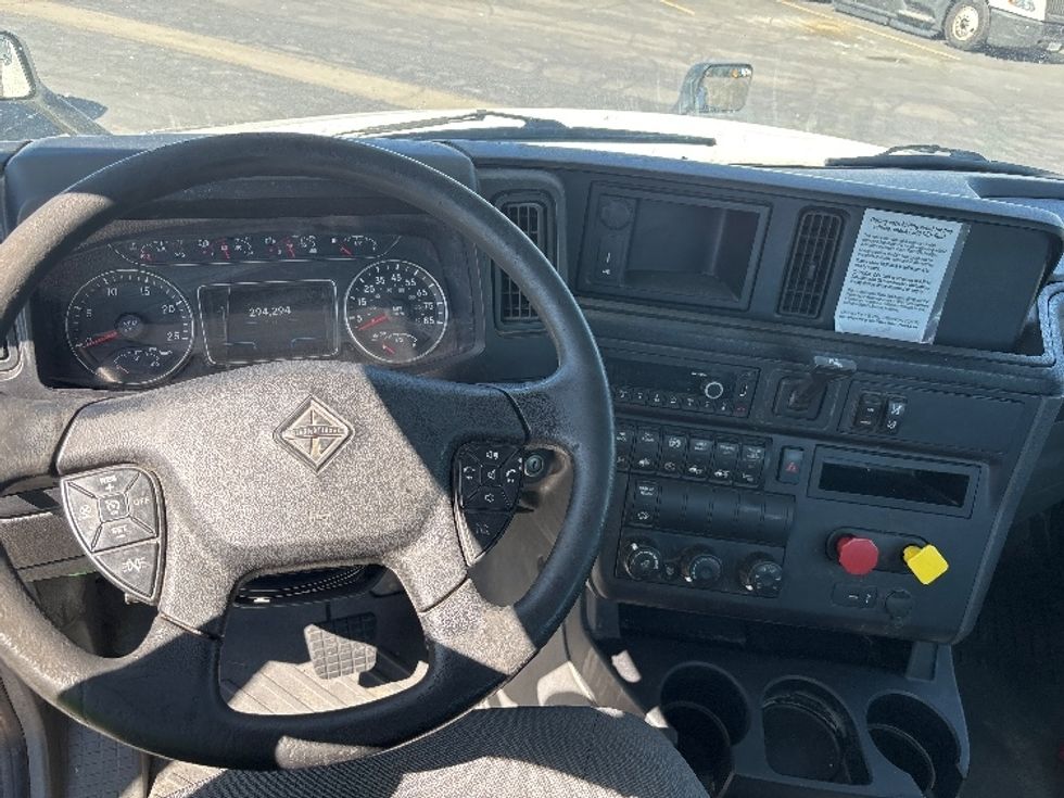 Day Cab Tractor-Heavy Duty Tractors-International-2019-LT625-West Valley City-UT-294,257\n\t\tmiles-$ 25,000 - Image 11